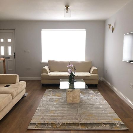 ホテル Cozy House With Free Parking & Wifi Near Maryland Station ロンドン エクステリア 写真